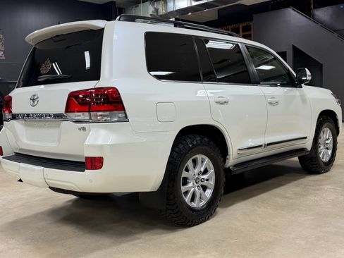Used 2016 Toyota Land Cruiser AWD/4WD image 8