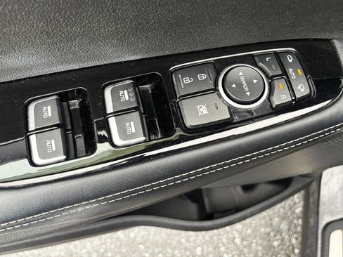 Used 2019 Kia Sorento SX AWD/4WD image 18