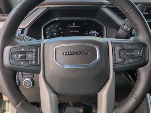 Used 2025 GMC Sierra 2500 Denali AWD/4WD image 25
