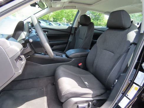 Used 2024 Honda Accord EX image 11