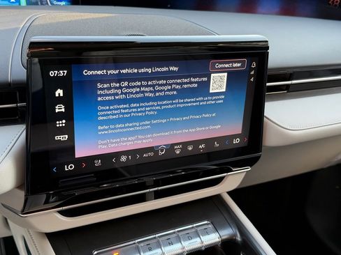 New 2026 Lincoln Nautilus Premier AWD/4WD image 15