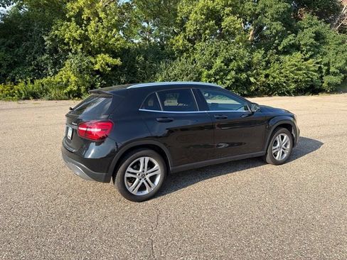 Used 2020 Mercedes-Benz GLA 250 4MATIC image 20
