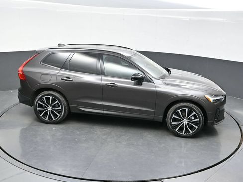 Used 2024 Volvo XC60 B5 Plus w/ Protection Package Premier AWD/4WD image 38