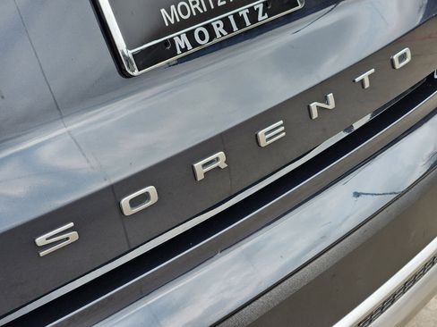 Certified 2022 Kia Sorento SX Prestige image 13