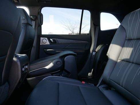 New 2026 Buick Enclave Avenir w/ Super Cruise Package image 5