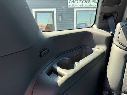 Used 2025 Ford Expedition Platinum w/ Stealth Performance Package AWD/4WD image 44