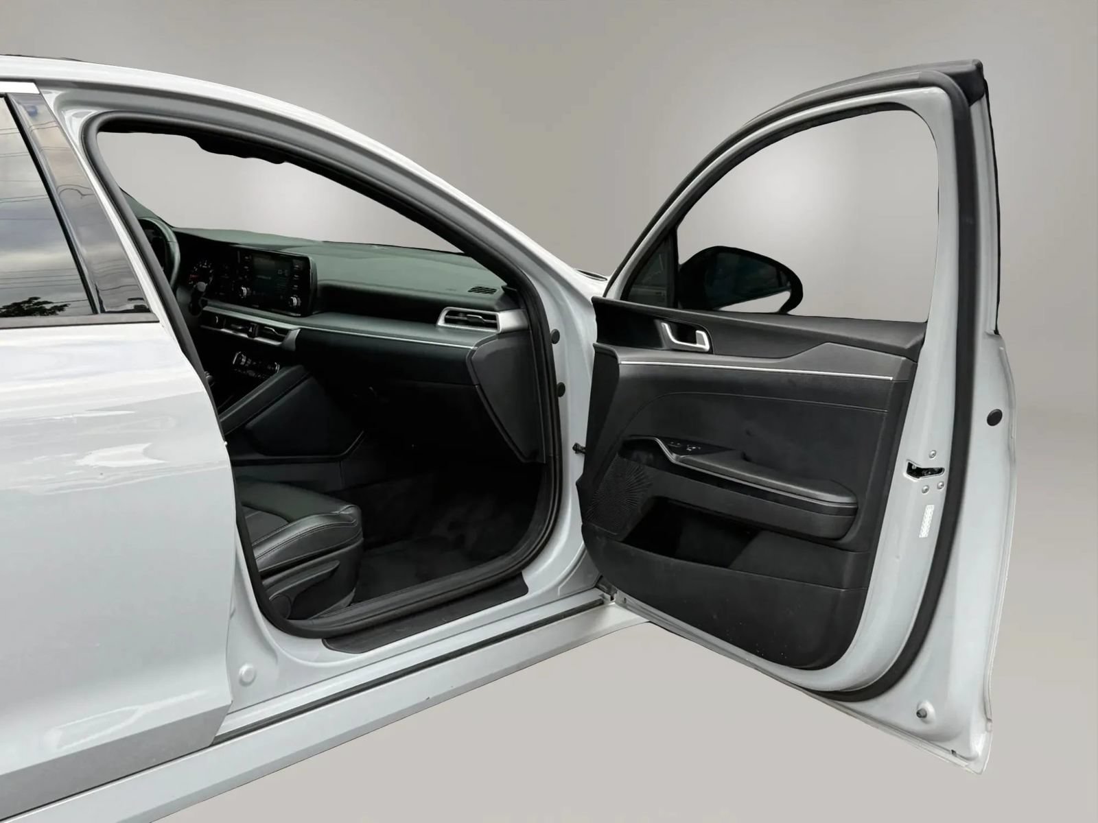Used 2021 Kia K5 GT-Line w/ GT-Line FWD Premium Package image 18