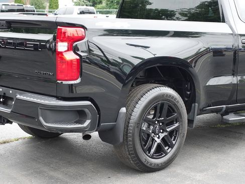 Used 2024 Chevrolet Silverado 1500 Custom AWD/4WD image 10