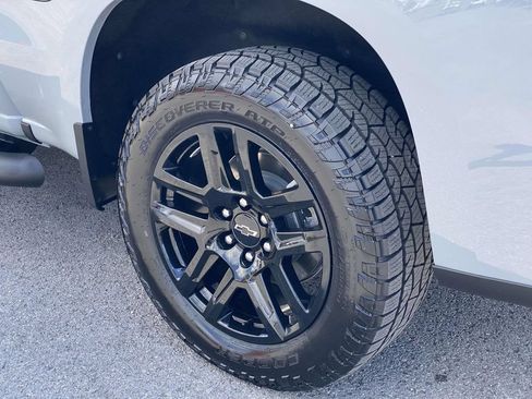 Used 2025 Chevrolet Silverado 1500 RST AWD/4WD image 41
