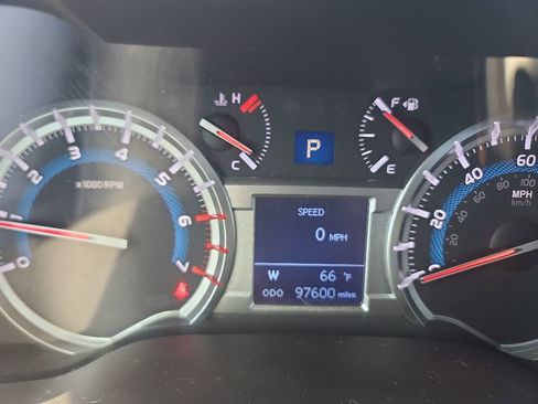 Used 2017 Toyota 4Runner Limited AWD/4WD image 12