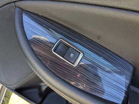 Used 2017 Chevrolet Impala LT image 35