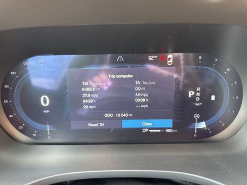 Certified 2025 Volvo XC60 B5 Plus AWD/4WD image 22