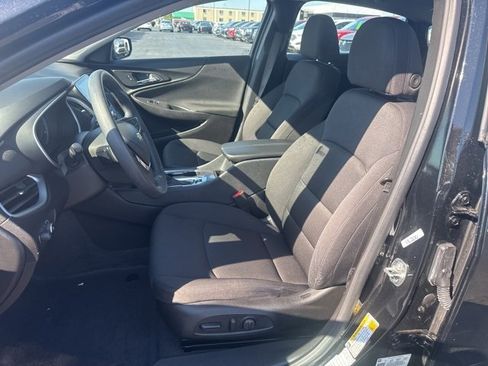 Used 2024 Chevrolet Malibu LT image 17