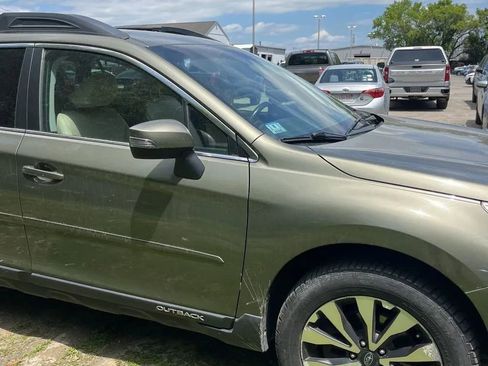 Used 2015 Subaru Outback 2.5i Limited AWD/4WD image 12