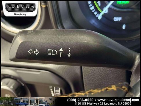 Used 2024 Jeep Wrangler Unlimited Sahara w/ Technology Group AWD/4WD image 21