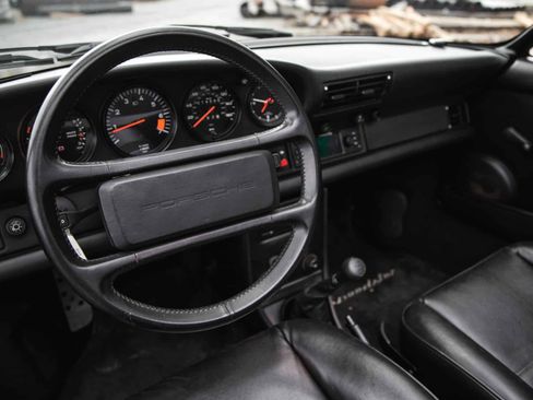 Used 1989 Porsche 911 Carrera RWD image 21
