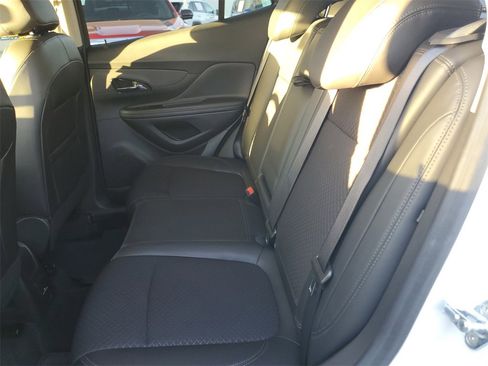 Used 2022 Buick Encore Preferred w/ Safety Package image 13