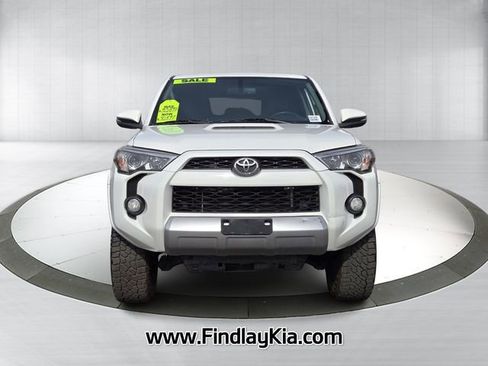 Used 2018 Toyota 4Runner TRD Off-Road Premium image 2