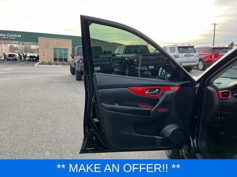 Used 2016 Nissan Rogue SL w/ SL Premium Package FWD image 30