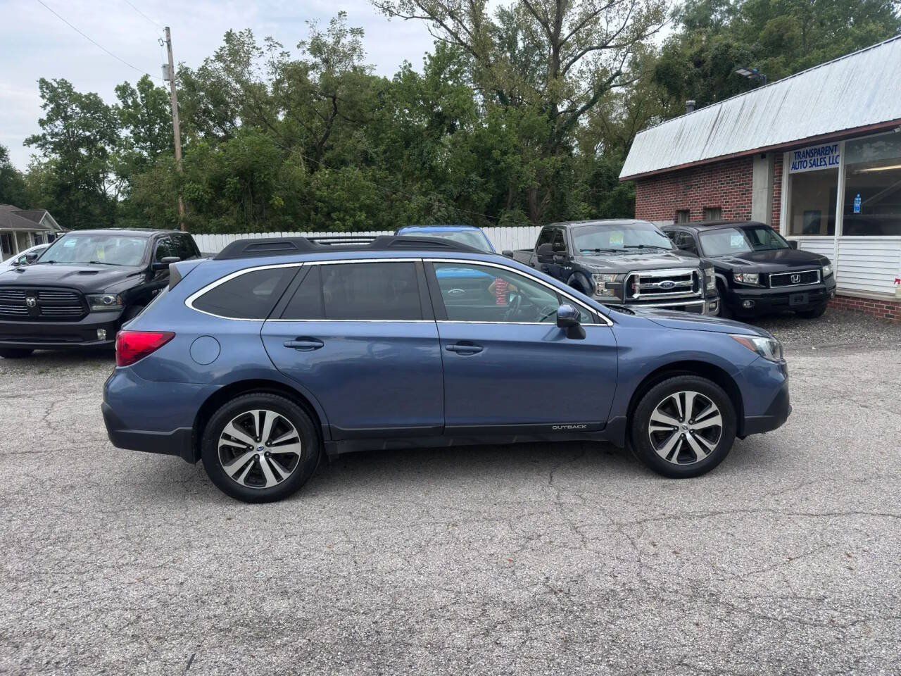 Used 2018 Subaru Outback 2.5i Limited AWD/4WD image 4