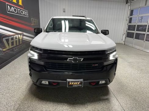 Used 2022 Chevrolet Silverado 1500 LT Trail Boss w/ LT Trail Boss Premium Package AWD/4WD image 15