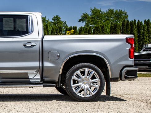 Used 2024 Chevrolet Silverado 1500 High Country w/ High Country Premium Package AWD/4WD image 48