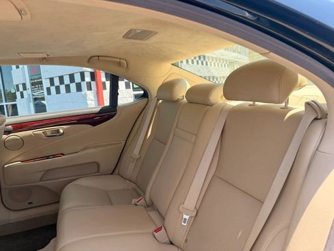 Used 2011 Lexus LS 460 L w/ Luxury Pkg AWD/4WD image 26
