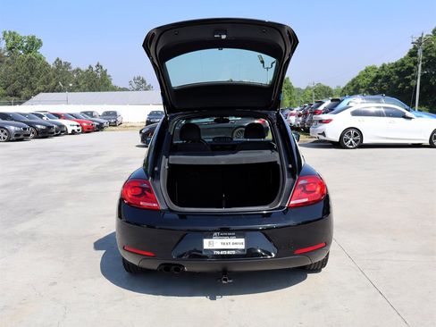 Used 2013 Volkswagen Beetle TDI image 29