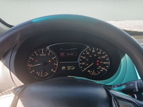 Used 2015 Nissan Altima 2.5 S w/ Sport Value Package image 10