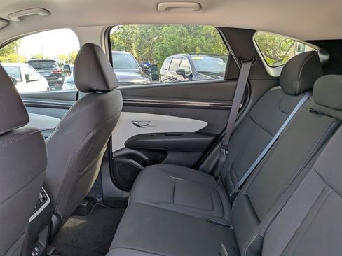 Used 2022 Hyundai Tucson SEL FWD image 14