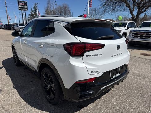 Certified 2024 Buick Encore GX Sport Touring image 7