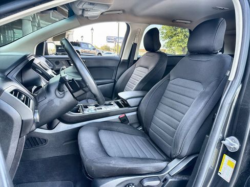 Used 2019 Ford Edge SE AWD/4WD image 11