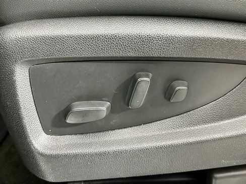 Used 2017 GMC Yukon SLT w/ Open Road Package image 20