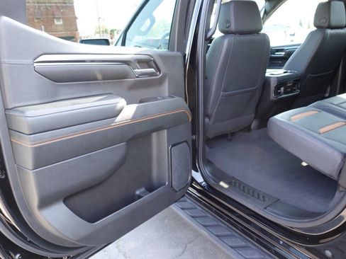 Used 2023 GMC Sierra 1500 AT4 w/ AT4 Premium Package AWD/4WD image 24