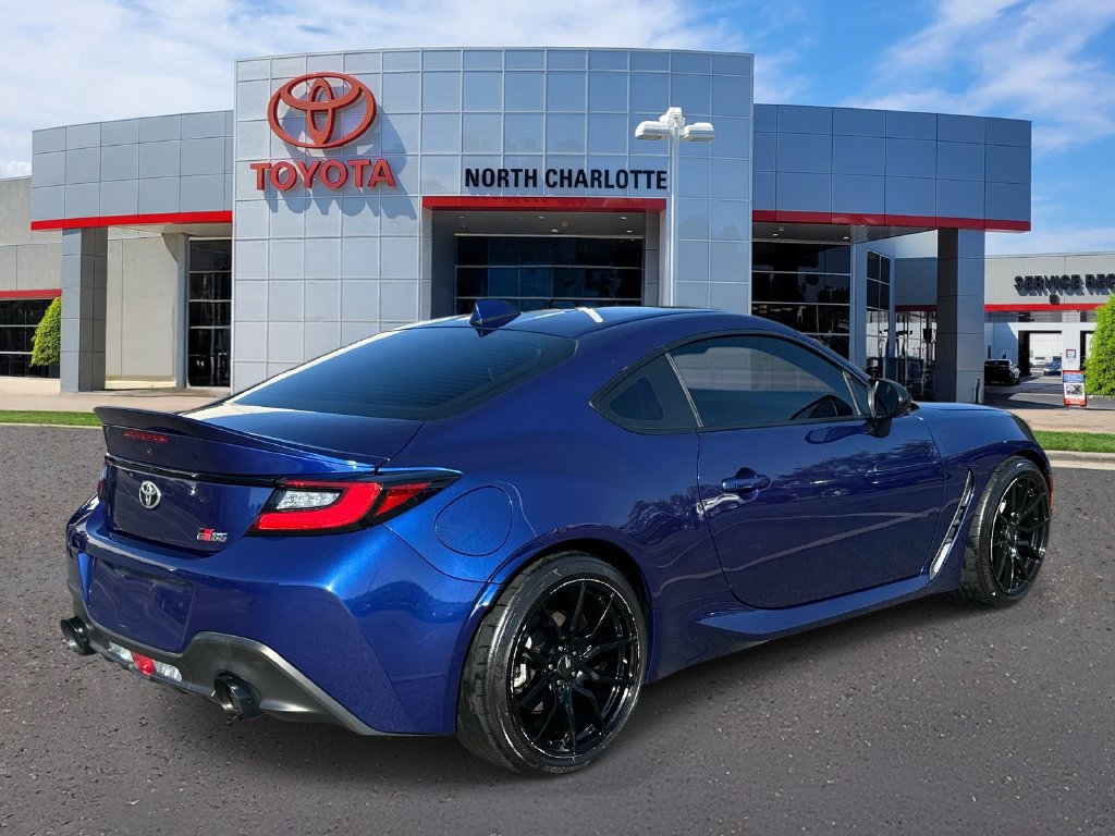Used 2023 Toyota GR86 Premium RWD image 8