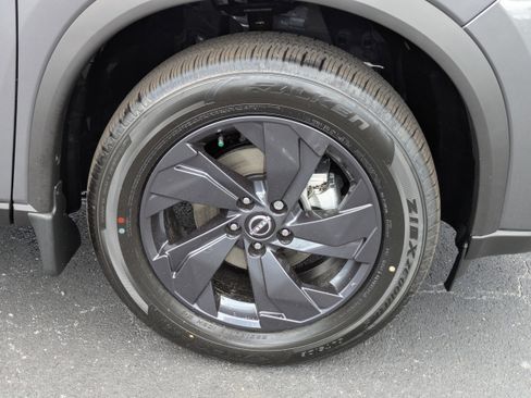 New 2026 Nissan Rogue SV FWD image 11