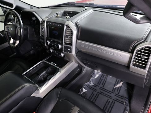 Used 2021 Ford F350 Platinum w/ Tremor Off-Road Package AWD/4WD image 41