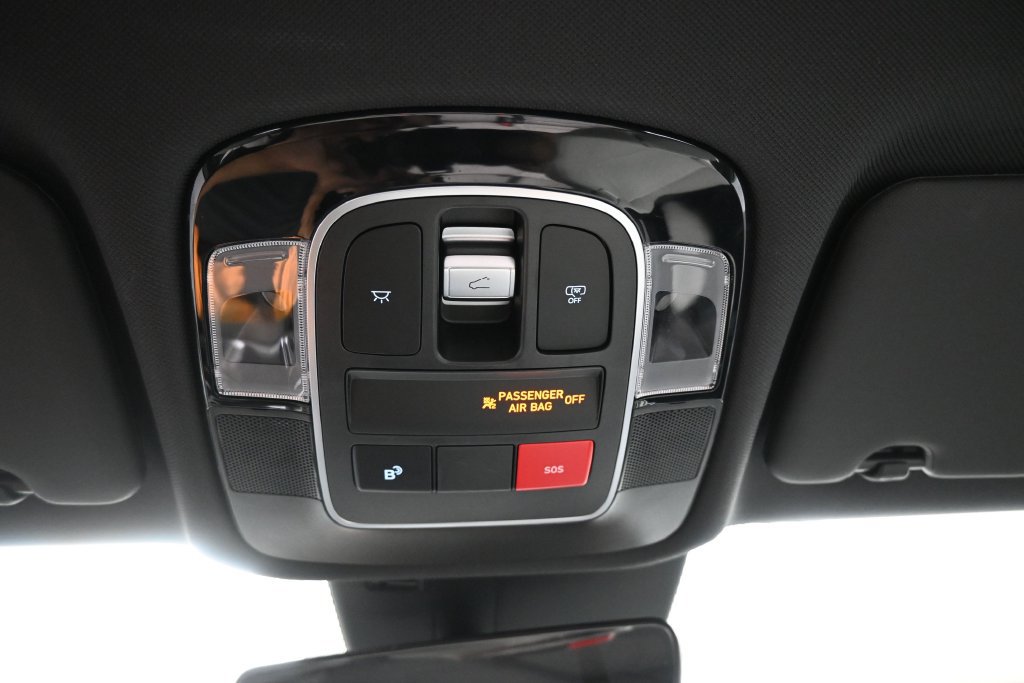Used 2026 Hyundai Tucson Limited AWD/4WD image 33