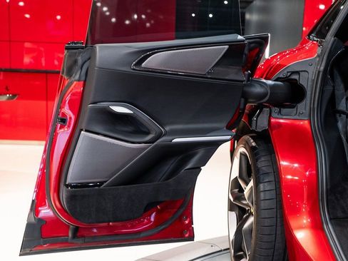 Used 2023 Ferrari Purosangue AWD/4WD image 36