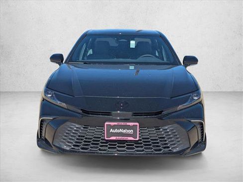 Used 2026 Toyota Camry SE w/ Convenience Package image 6