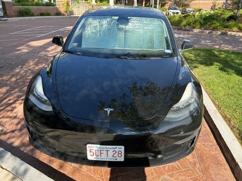 Used 2020 Tesla Model 3 Standard Range Plus RWD image 1