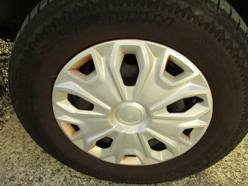 Used 2023 Ford Transit 350 XLT image 20