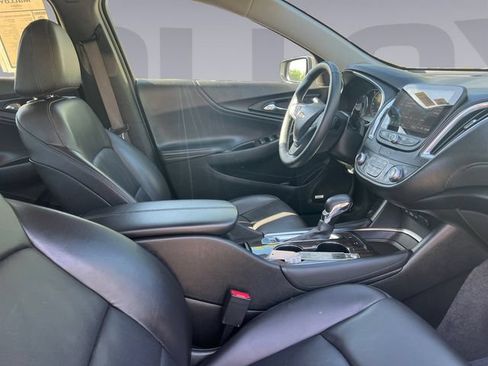 Used 2024 Chevrolet Malibu LT FWD image 17