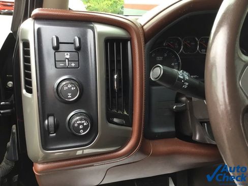 Used 2016 Chevrolet Silverado 3500 High Country w/ Duramax Plus Package image 28