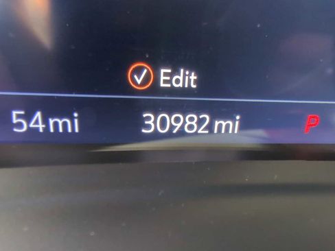 Used 2022 Buick Envision Avenir w/ Safety Package image 12