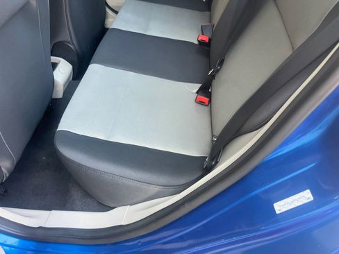 Used 2011 Ford Fiesta S FWD image 15