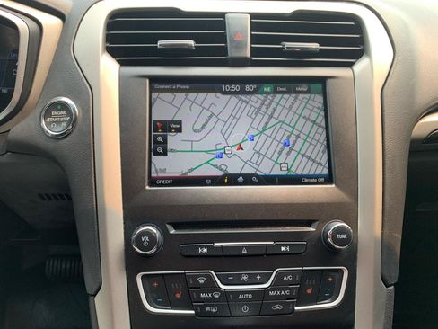 Used 2016 Ford Fusion SE w/ Equipment Group 202A AWD/4WD image 12