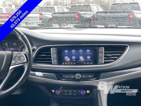 Used 2022 Buick Enclave Essence w/ Experience Buick Package image 17