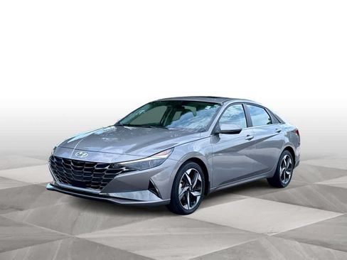 Used 2023 Hyundai Elantra Limited FWD image 4