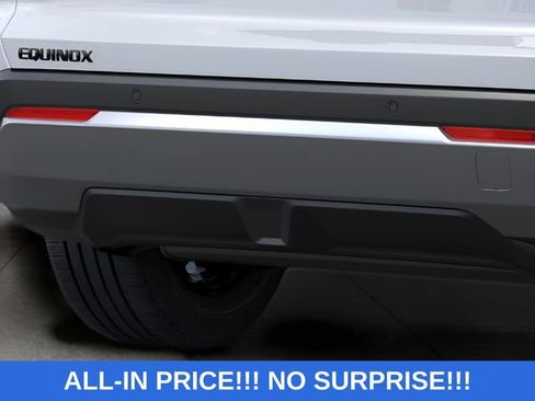 New 2026 Chevrolet Equinox LT w/ Convenience Package II FWD image 24